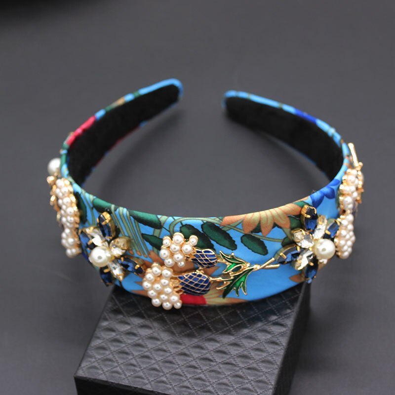 Baroque headband with stars and diamonds