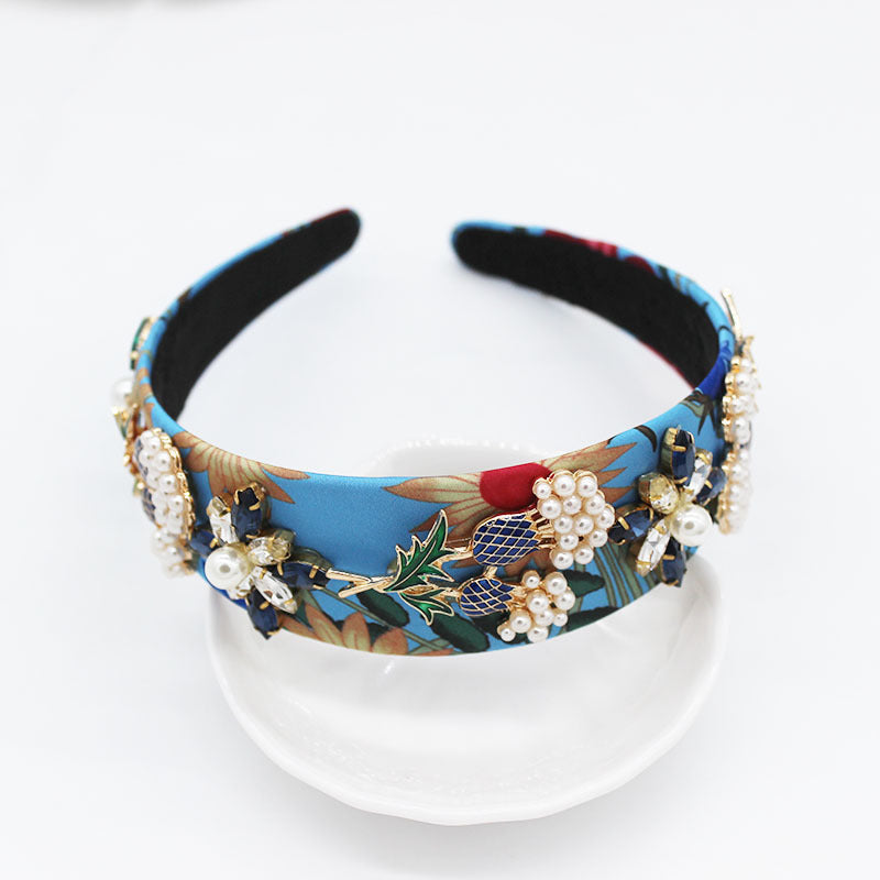 Baroque headband with stars and diamonds